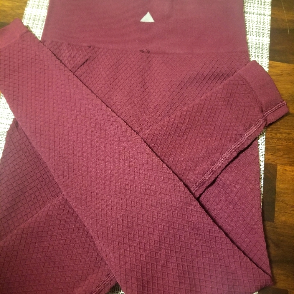 Balance Athletica Textured Leggings *NEW w/o tag*